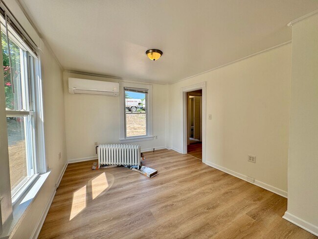 Building Photo - Spacious Portland 3BD/1.5BA Single Family ...