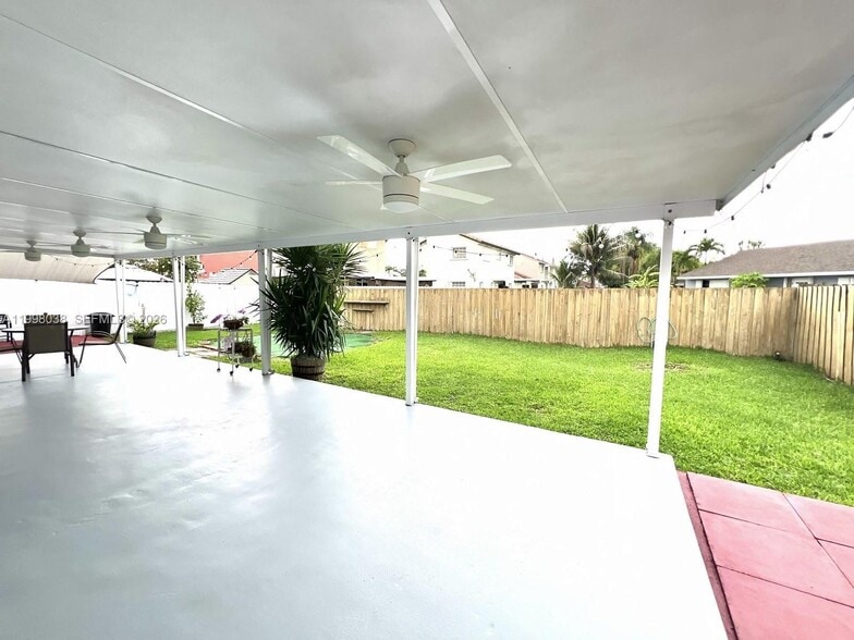 Building Photo - 1361 N Fieldlark Ln