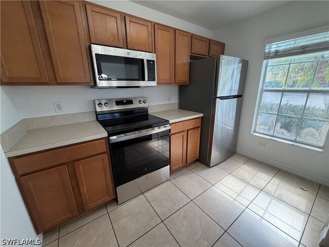 Building Photo - 9101 Gervais Cir