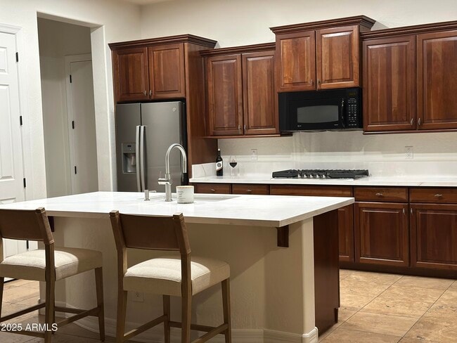 Building Photo - 9260 E Desert Village Dr