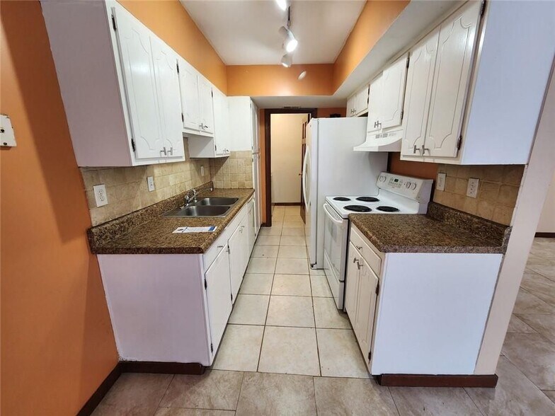 Building Photo - 3186 Quincetree Ln