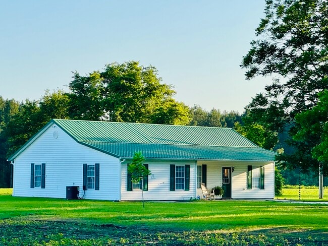 Building Photo - 4052 Goff Rd