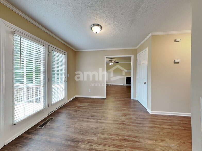 Building Photo - 5050 Toucan Ln