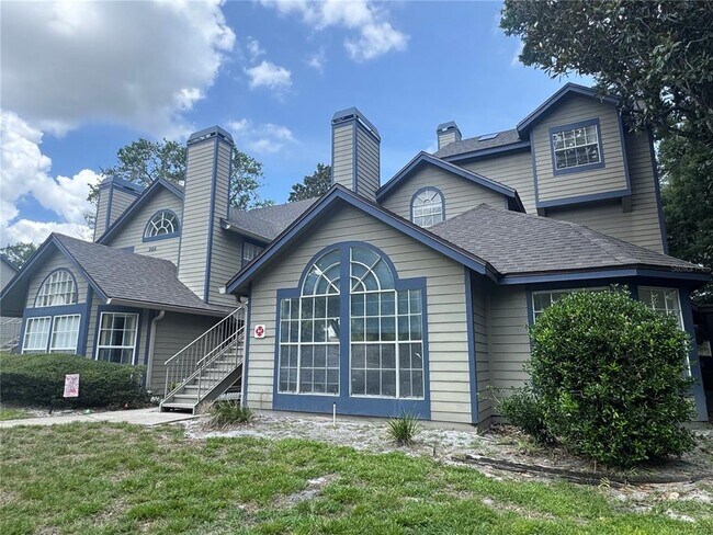 Primary Photo - 964 Helmsley Ct