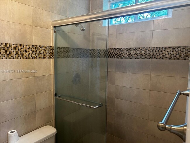 Building Photo - 7630 SW 73rd Pl