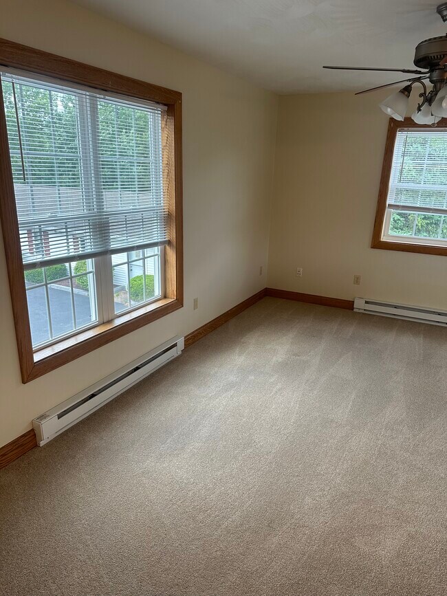 Building Photo - 1085 County Road 4