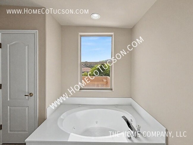 Building Photo - 7713 E Pristine Pl