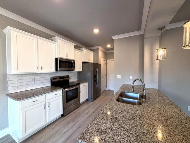 Building Photo - 249 Melba Ln