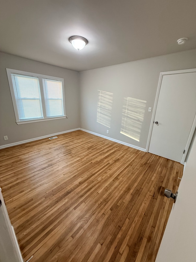 Building Photo - 5308 E Madison Ave Tulsa Ok