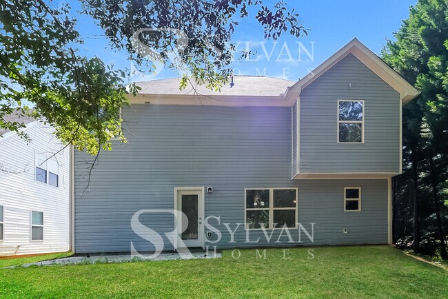 Building Photo - Coming HOME never felt so good!