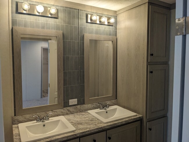 Building Photo - 268 New Mexico