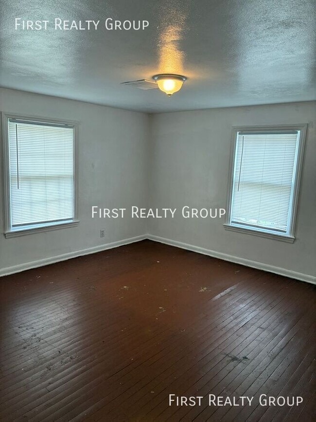 Building Photo - 3858 Haney Rd