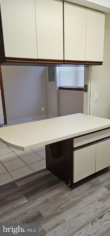 Building Photo - 435 N Springfield Rd