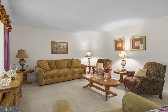 Building Photo - 4949 Idlewilde Rd