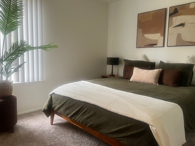 Building Photo - Lexington Manor