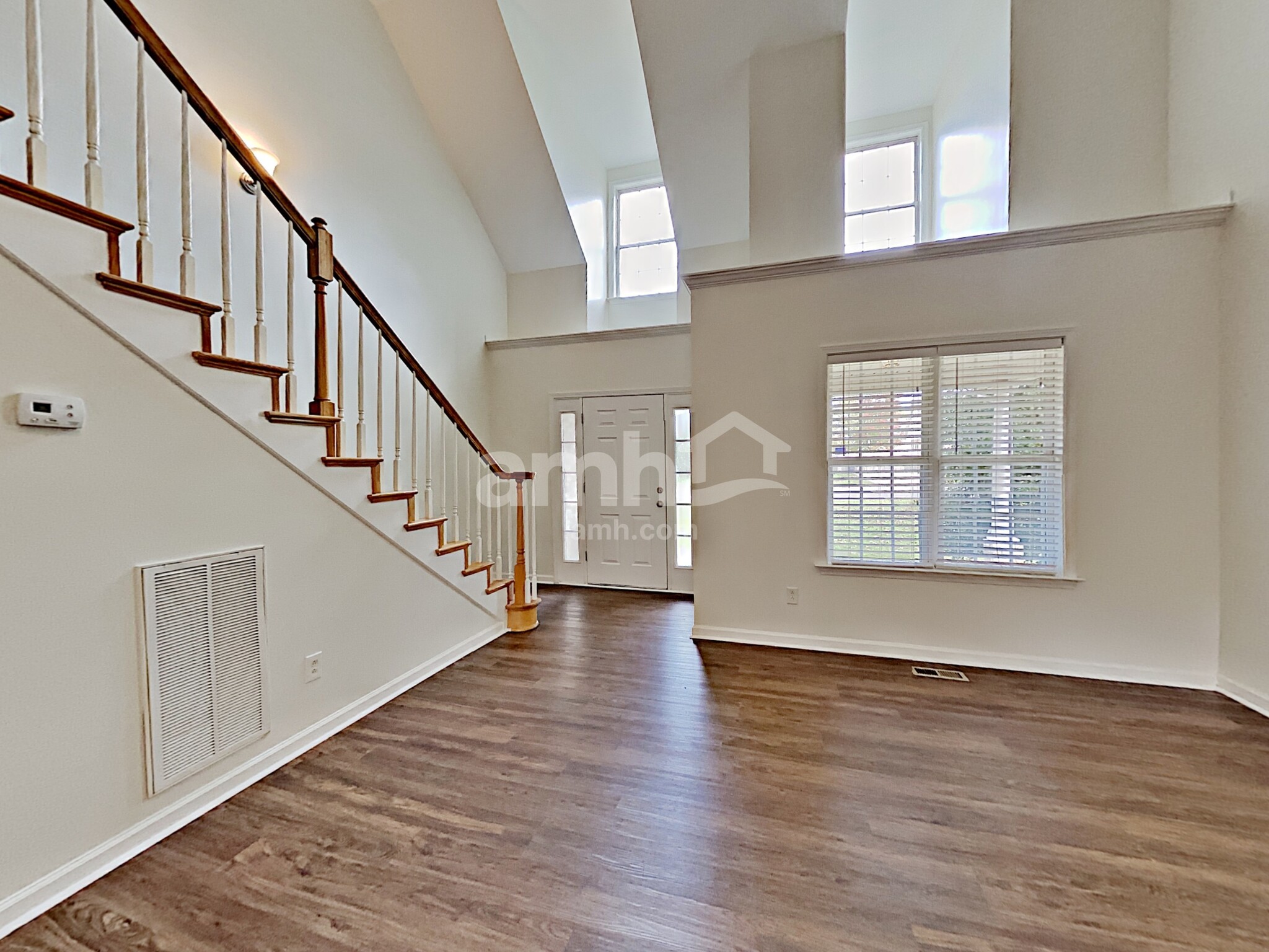 Building Photo - 2627 Mission Ridge Dr