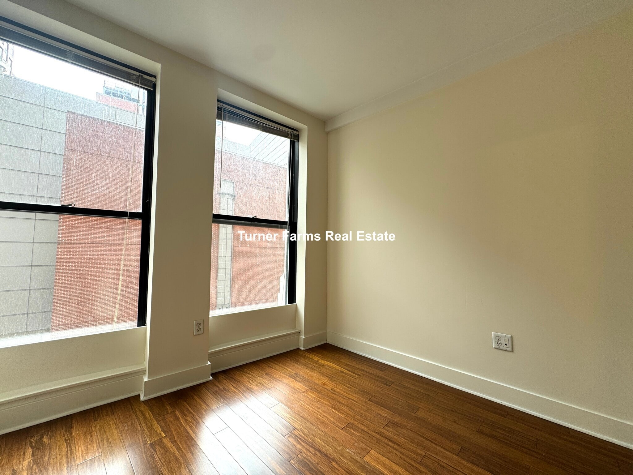 Building Photo - 10 Winter St