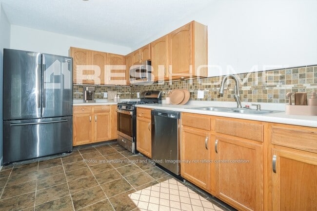 Building Photo - 13157 N Etna Green Dr