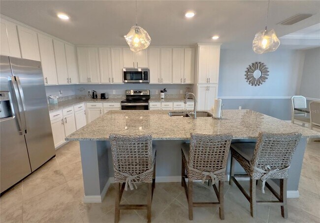 Building Photo - 14091 Heritage Landing Blvd