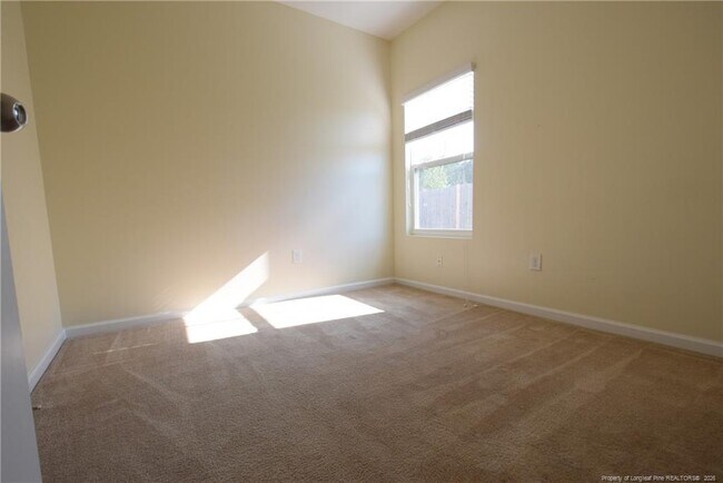 Building Photo - 2541 Spinnaker Dr