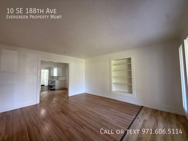 Building Photo - 10 SE 188th Ave