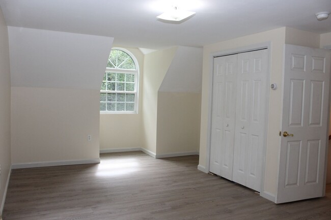 Building Photo - Long Term Rental in Sandwich - 3 Bedroom H...