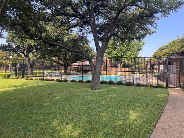 Building Photo - 3304 Scarlet Oak