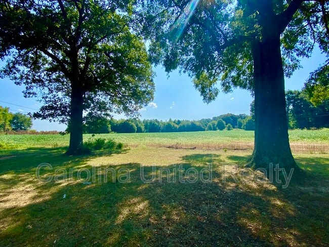 Building Photo - 3901 Plyler Mill Rd