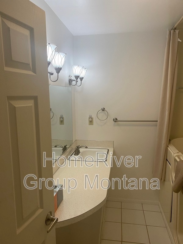 Building Photo - 1808 27th Ave