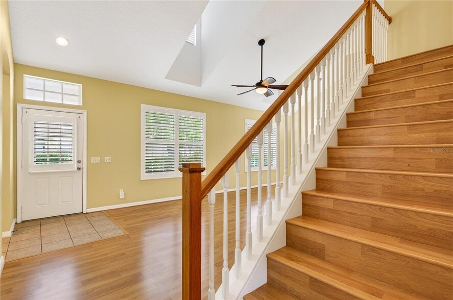 Building Photo - 10801 Spring Mountain Pl