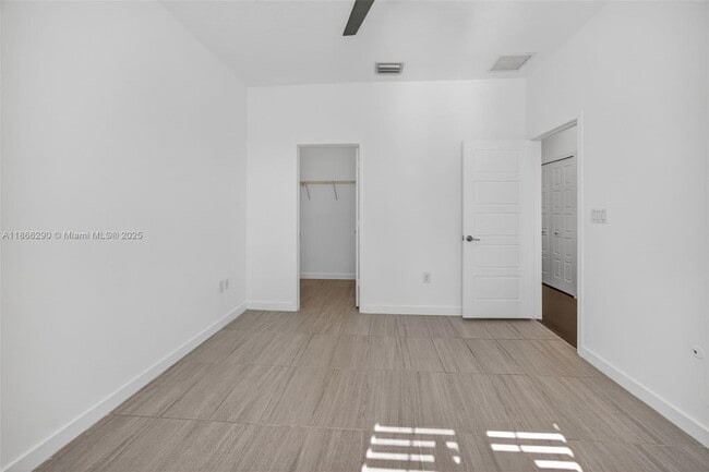 Building Photo - 17606 SW 149th Pl