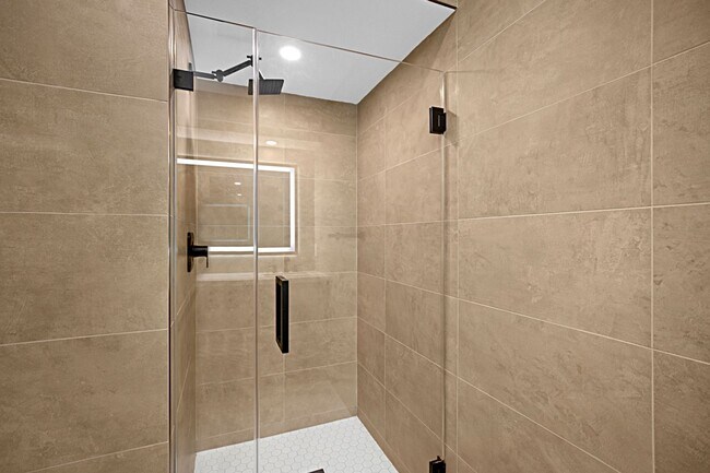 Building Photo - 4017 Channel Pl