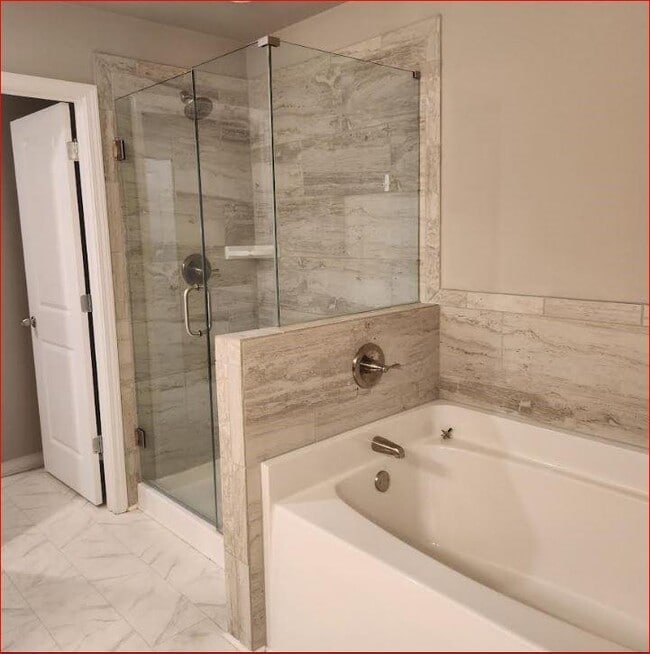 Building Photo - 5056 Silver Fox Trl