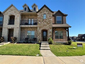 Building Photo - 823 Aberdeen Crossing
