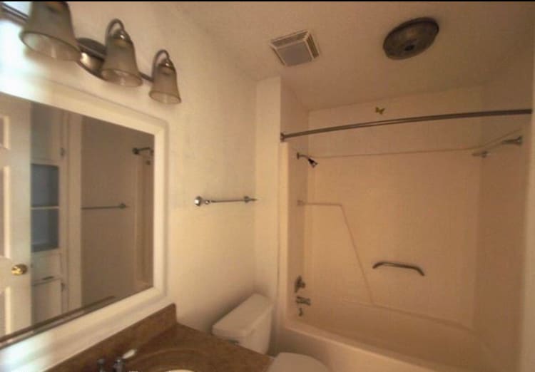 Bathroom - 2102 Hinkle Ave