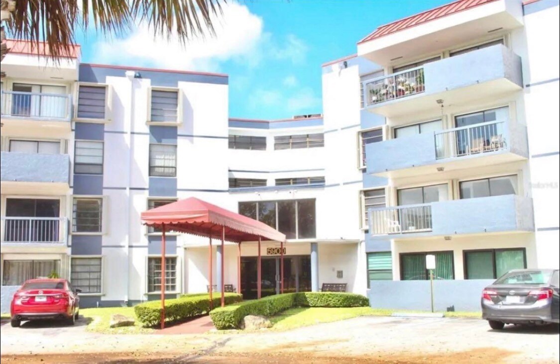 Building Photo - 5800 SW 127th Ave