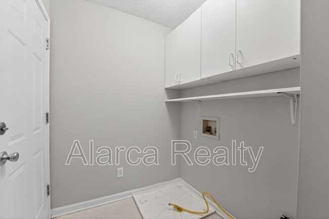 Building Photo - 11025 Scrimshaw Ln