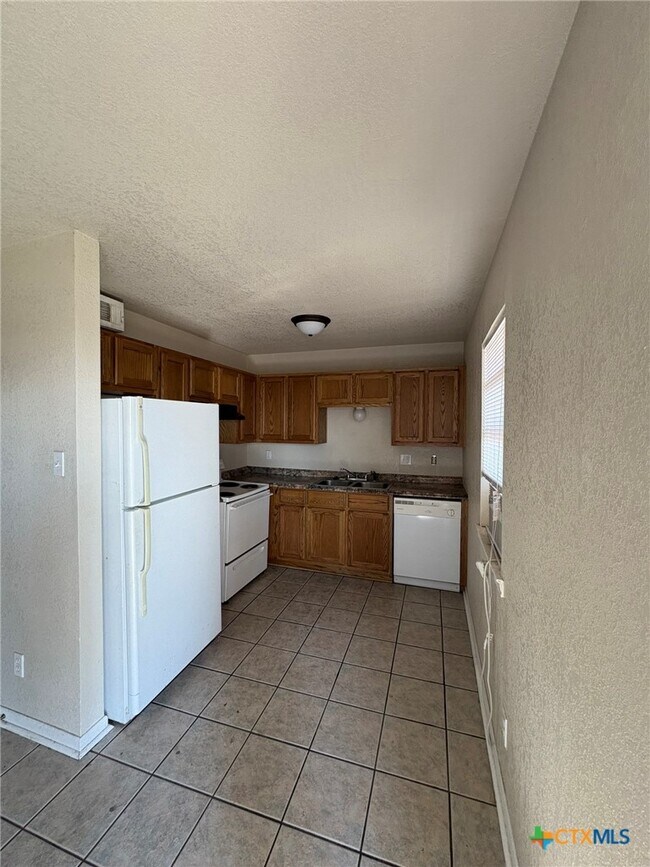 Building Photo - 607 N 20th St