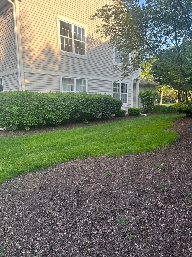 Building Photo - 3021 Serenity Ln