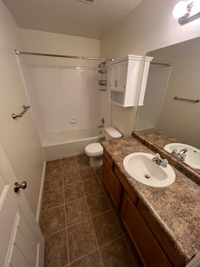 Building Photo - 1284 Lily Pad Dr