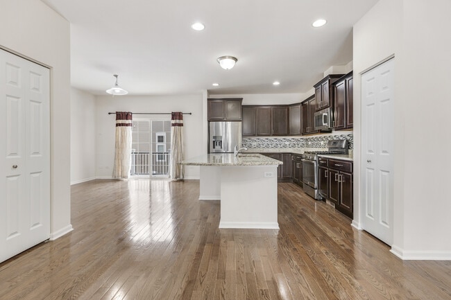 Building Photo - 4277 Liberty St