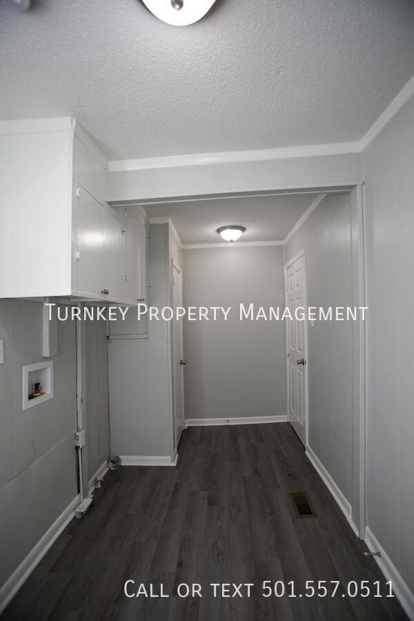 Building Photo - 1321 W 21st St