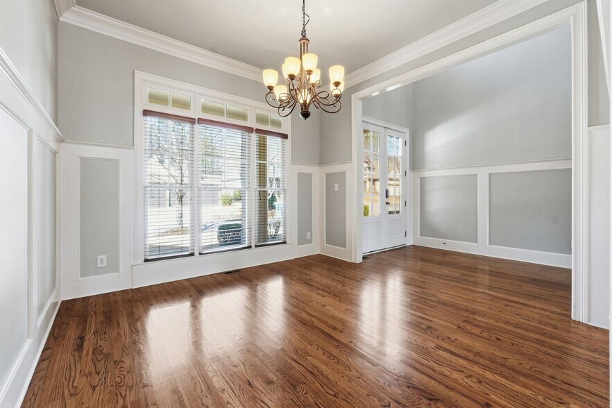 Building Photo - 6437 Blue Water Dr