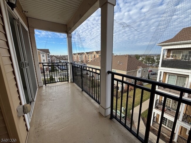 Building Photo - 542 E Celebration Way