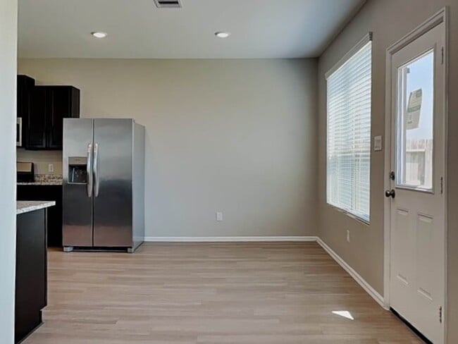 Building Photo - 18718 Charter Elm Dr