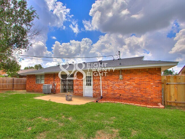 Building Photo - 8129 NW 28th Terrace