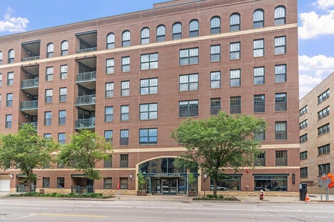 Building Photo - 408 N 1st St