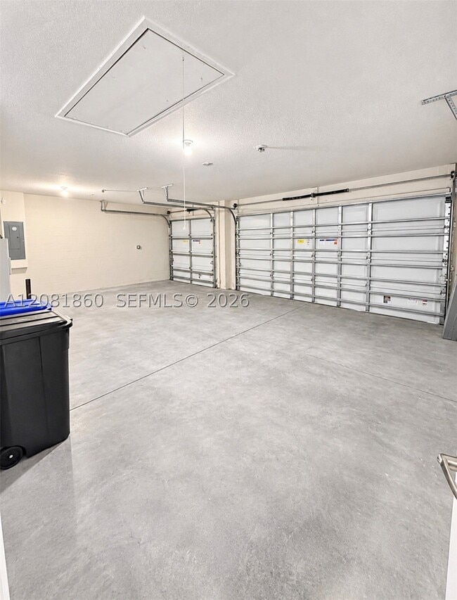 Building Photo - 5739 Waterstone Blvd