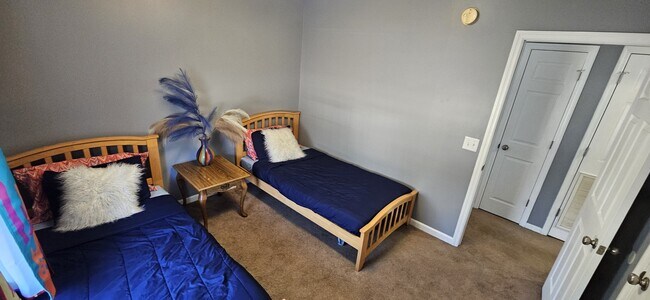 Building Photo - 312 Joe Walding Dr