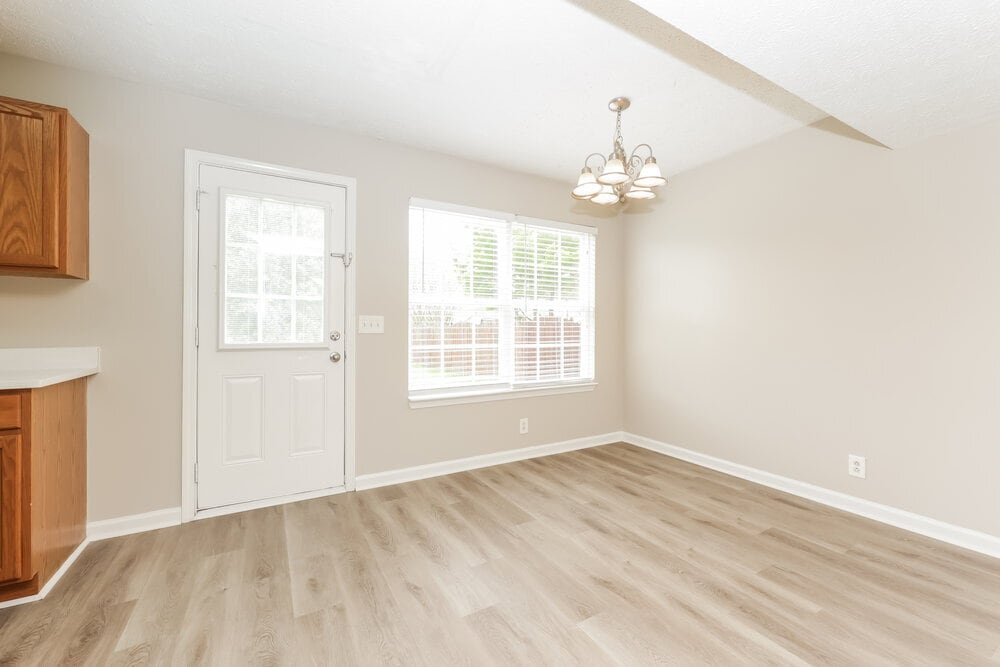 Building Photo - 1535 St Andrews Dr